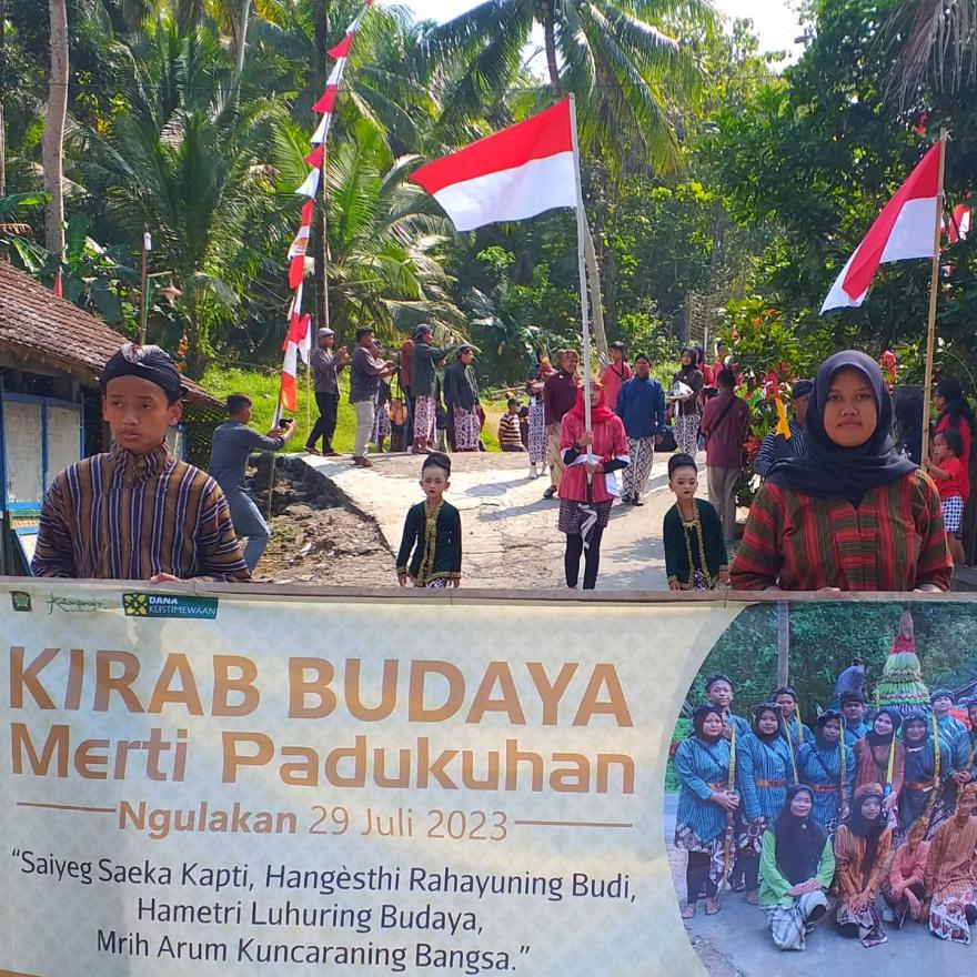 Merti Padukuhan Ngulakan Kalurahan Hargorejo